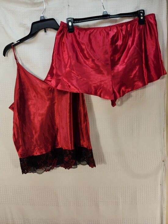 lilac and london Other - Lilac And London 2 Piece Lingerie Silk Size XXL Lace Hem Red Sleeveless 1689